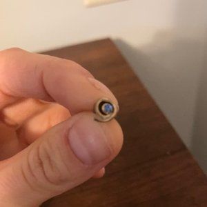 Single swirl blue stud earring